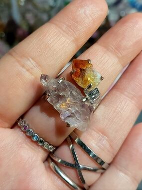 🪨⚒️ Cognac Çitrine Crystal Point & Double Terminated Lavender Amethyst Ring